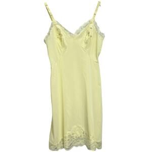 Vintage Shadowline Butter Yellow Full Slip S/34 Nylon Floral Lace Detail Dress